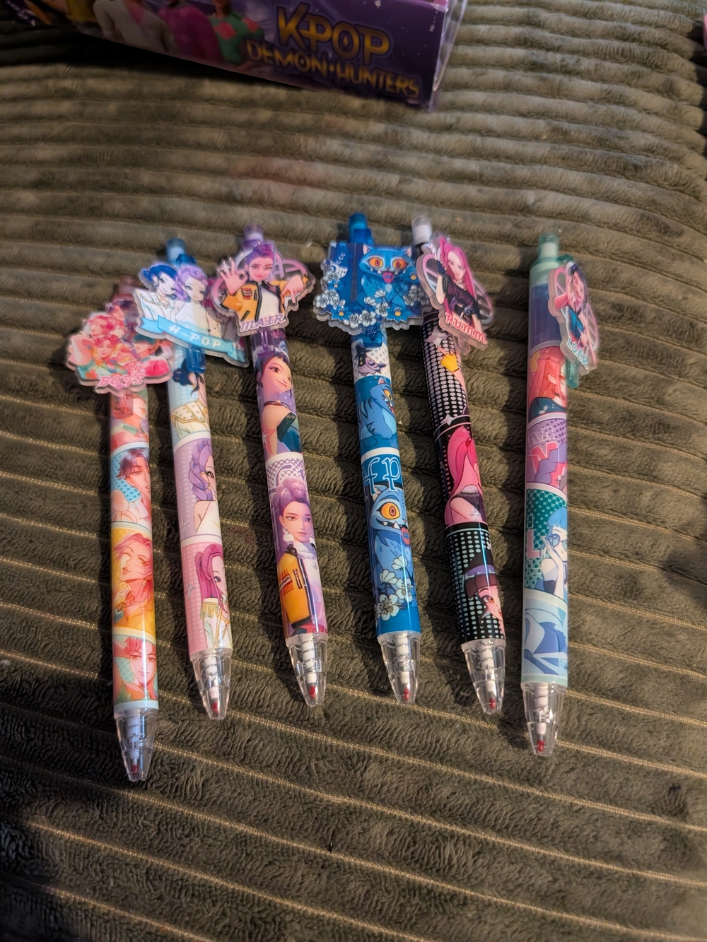 6 K-Pop Themed Decorative Pens Lot